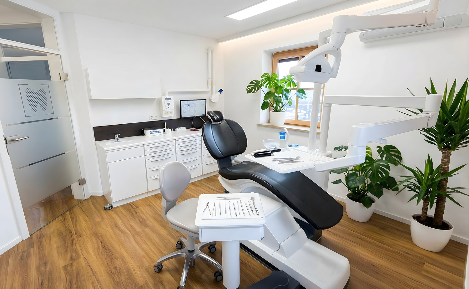 Zahnarztpraxis Winzer, Zahnmedizin Winzer, Dr. Zacher, Dr. Reitzner