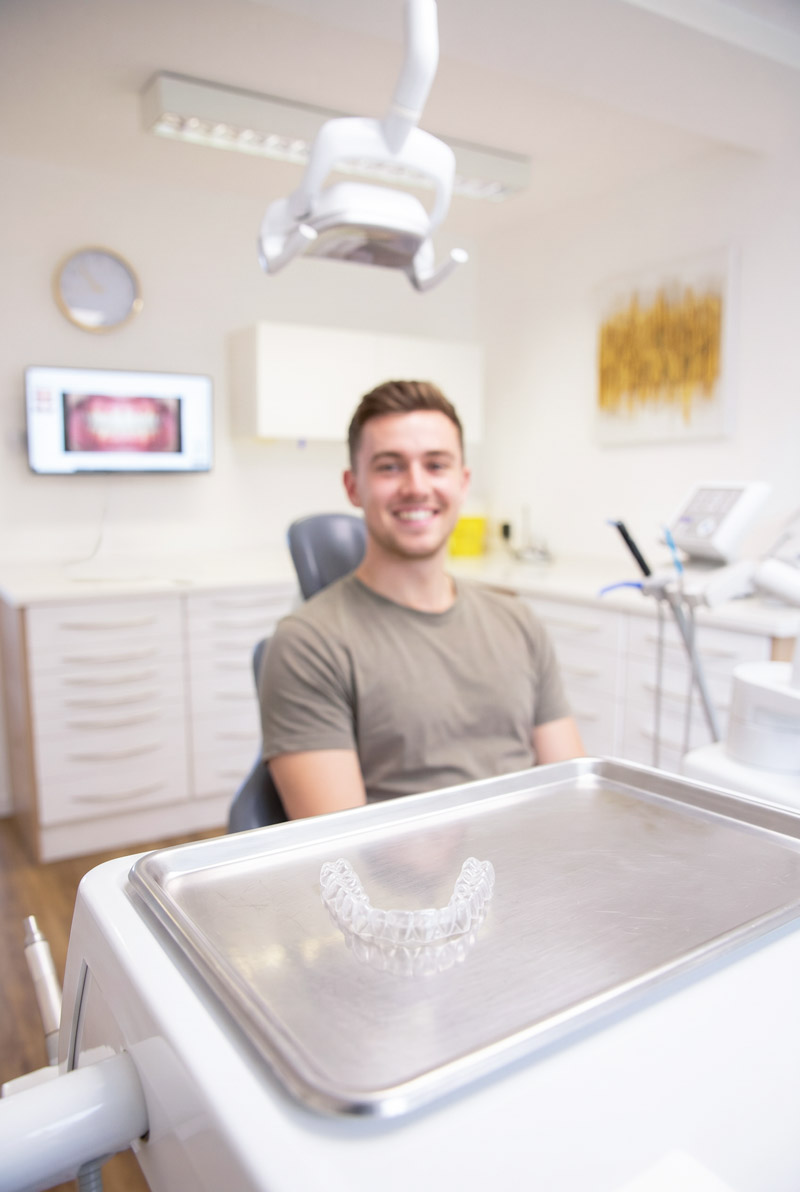 Zahnarzt Zahnarztpraxis Dr. Zacher Hofkirchen, Dr. Fredl, Zahnarzt Hofkirchen, Dentalscanne, Abdruckfrei, Aigner
